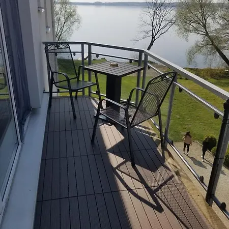 Sama, Balkon Zum Ploener Apartment